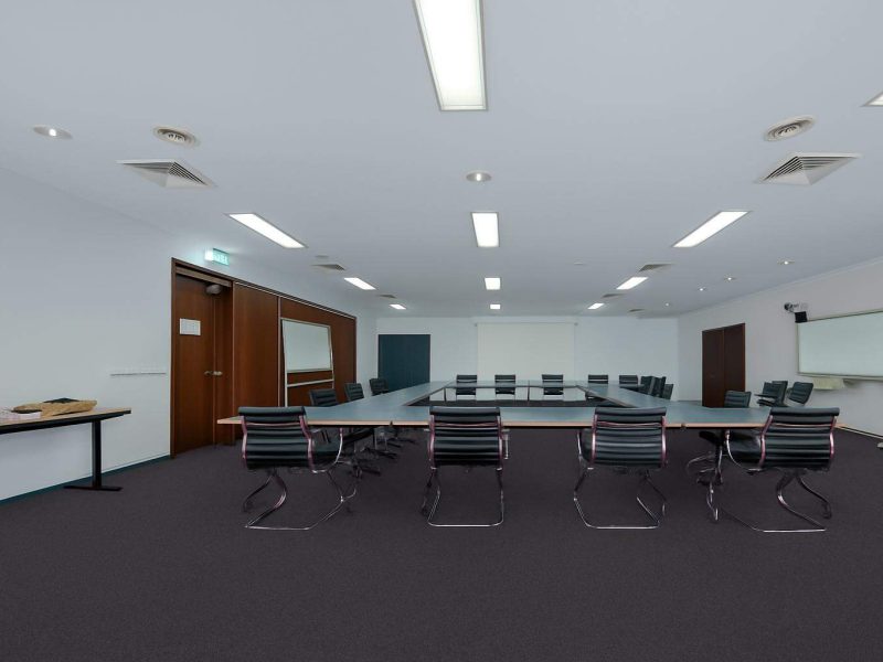 conference_room_white_wall